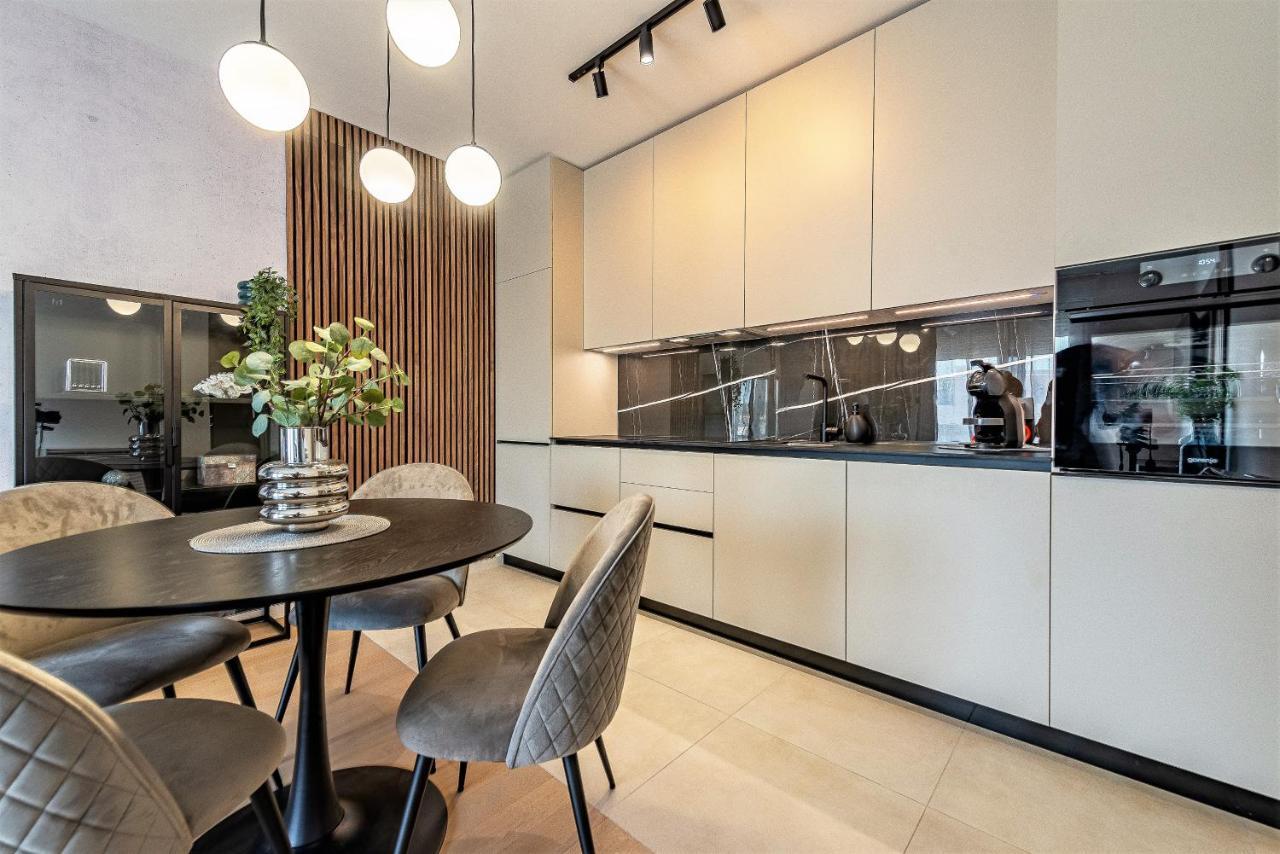 City Lux Apartment 2 - With Garage And Balcony Zadar Ngoại thất bức ảnh