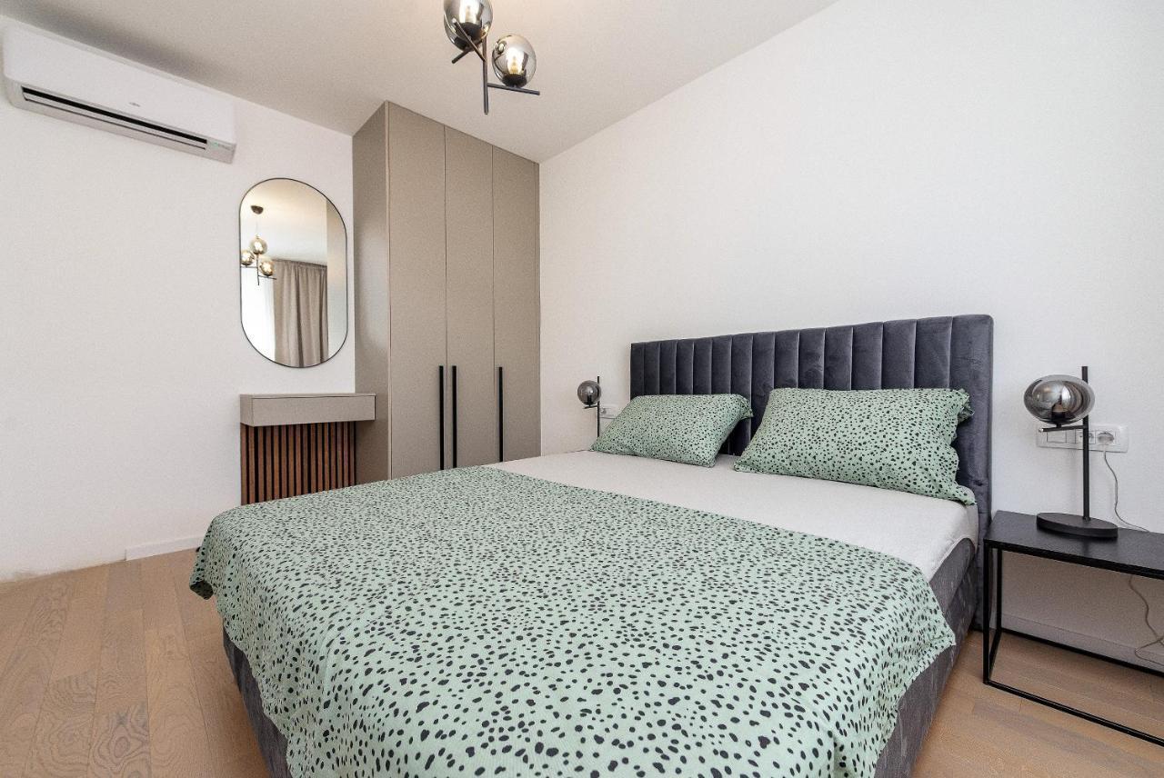 City Lux Apartment 2 - With Garage And Balcony Zadar Ngoại thất bức ảnh